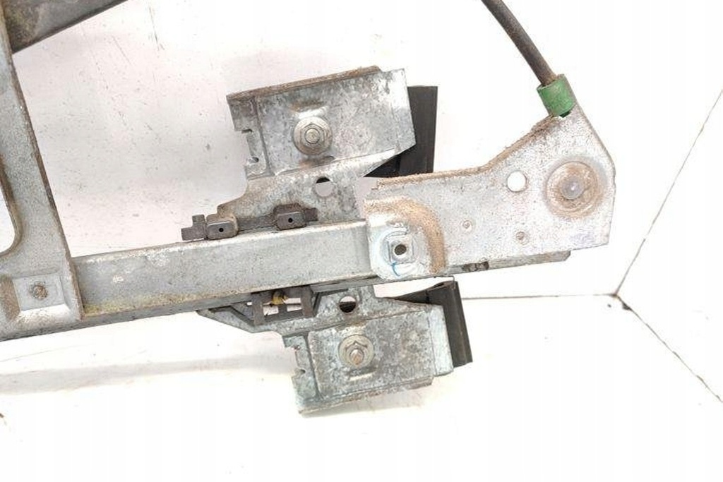 фото №6, Подъемник стекло задних правых дверь vw vento 1h2 1h4839402 1.9l дизель