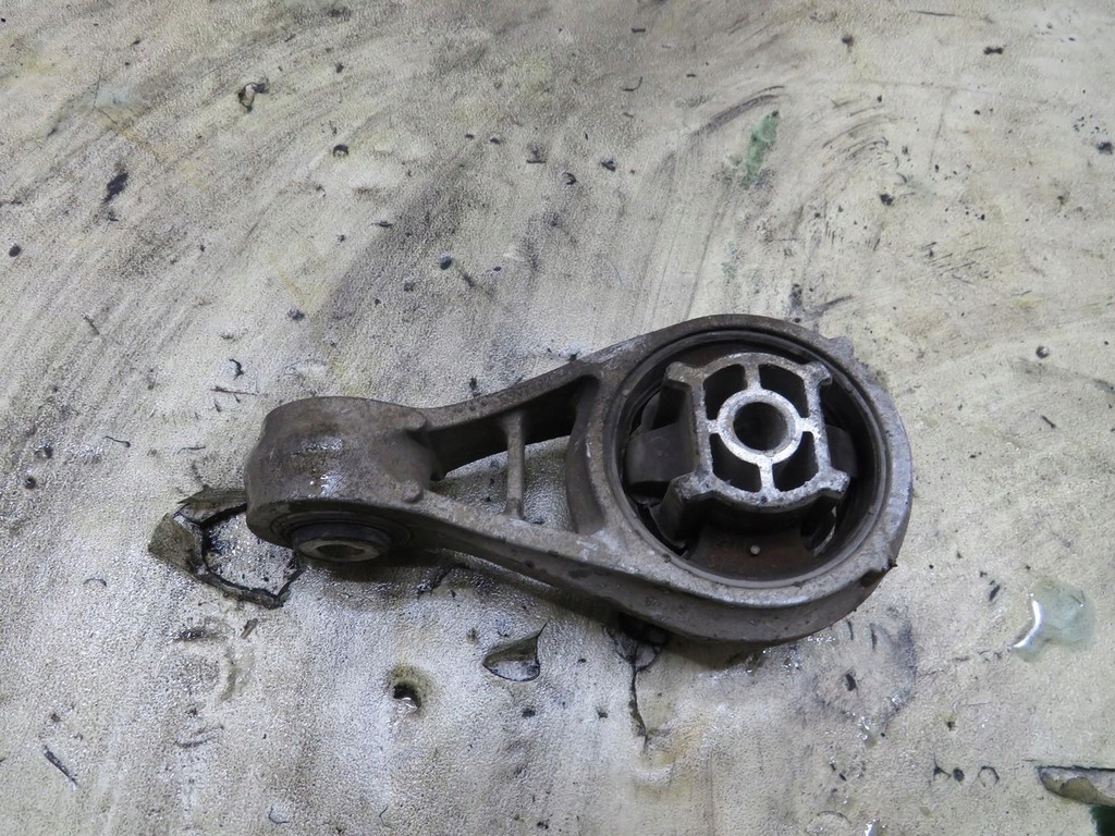 фото №1, Кронштейн двигателя mini countryman r60 lift 1.6 d