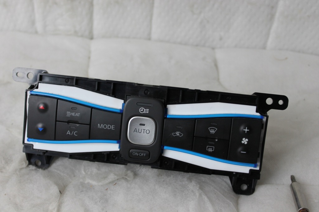 фото №1, Nissan leaf i ze0 2017 панель кондиціонера