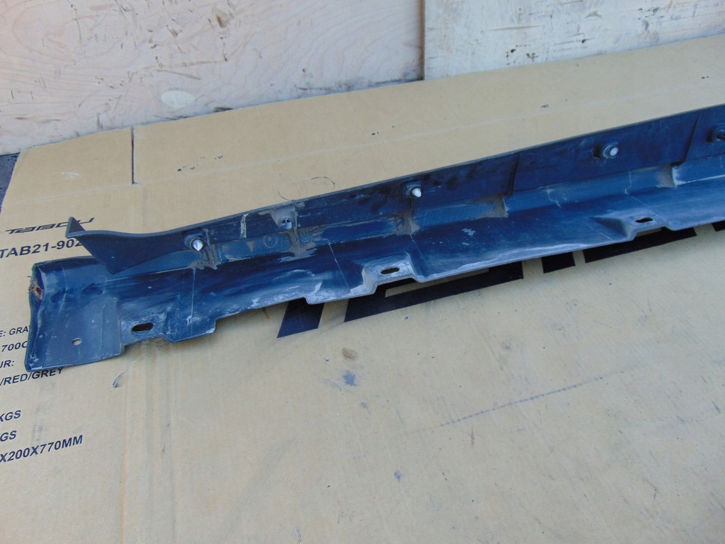 фото №11, Молдинг порог правая ford courier et76-10154-ae