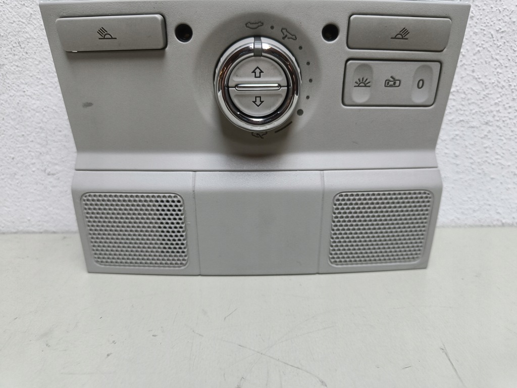 фото №5, Лампа освещение кабины skoda superb 2 yeti панель люк 3t0947105g