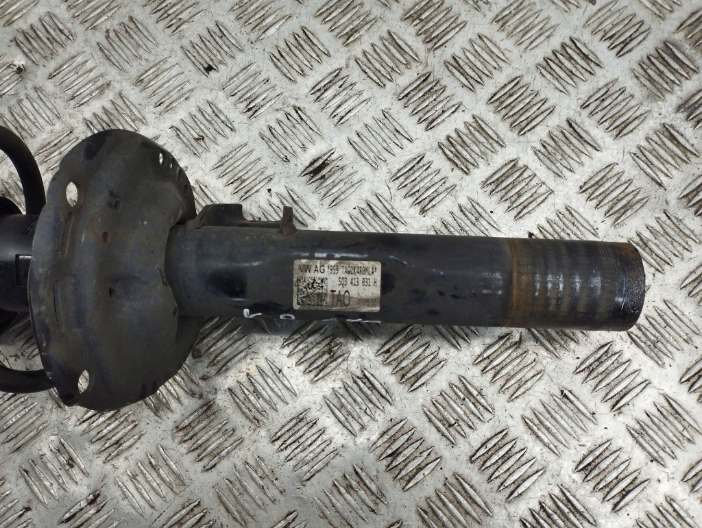 Seat ateca 2019 левая сторона амортизатор передний Доставка