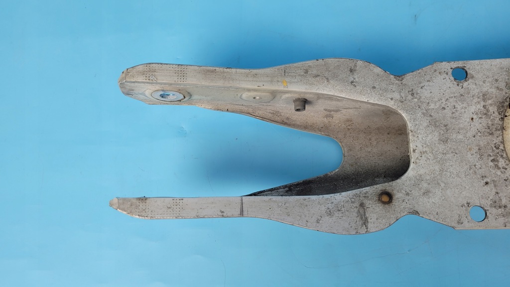 фото №10, Mercedes x247 glb 200 23r важіль правий задня a2473523700