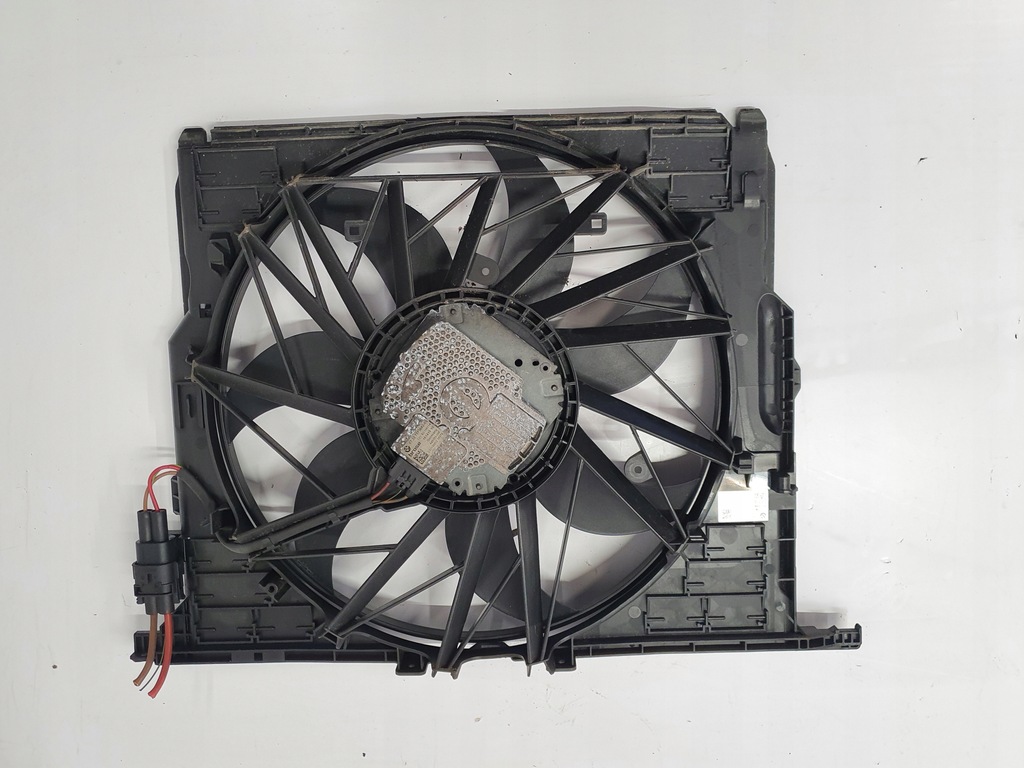 фото №1, Bmw f10 f11 вентилятор радиатора 2.0d 7633273