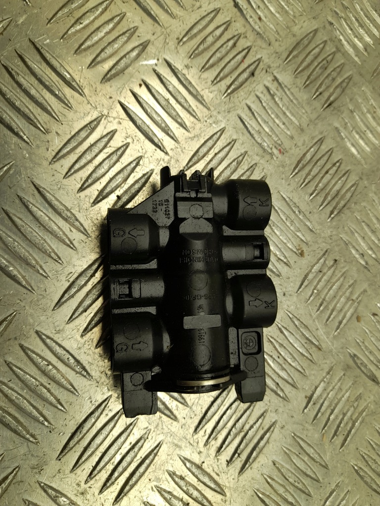 фото №1, Термостат bmw 3 2019 8481575