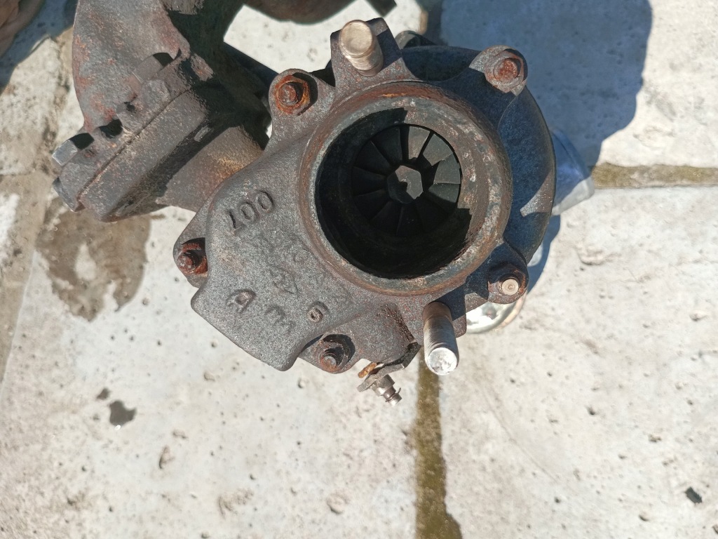 Bmw e28 2.4td m21d24 turbo турбіна актуатор турбіни колектор 466016-2 1284171-0 Київ