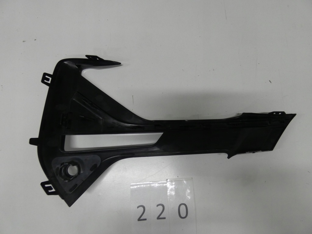 Купить Решётка бампера bmw x-1 f48 рестайлинг  левая 220.