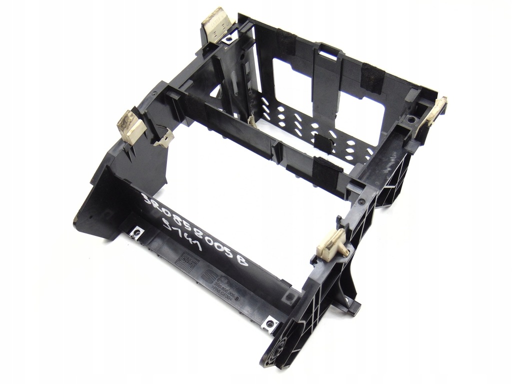 фото №2, Каркас рамка корзина радіо 3r0858005b seat exeo 3r