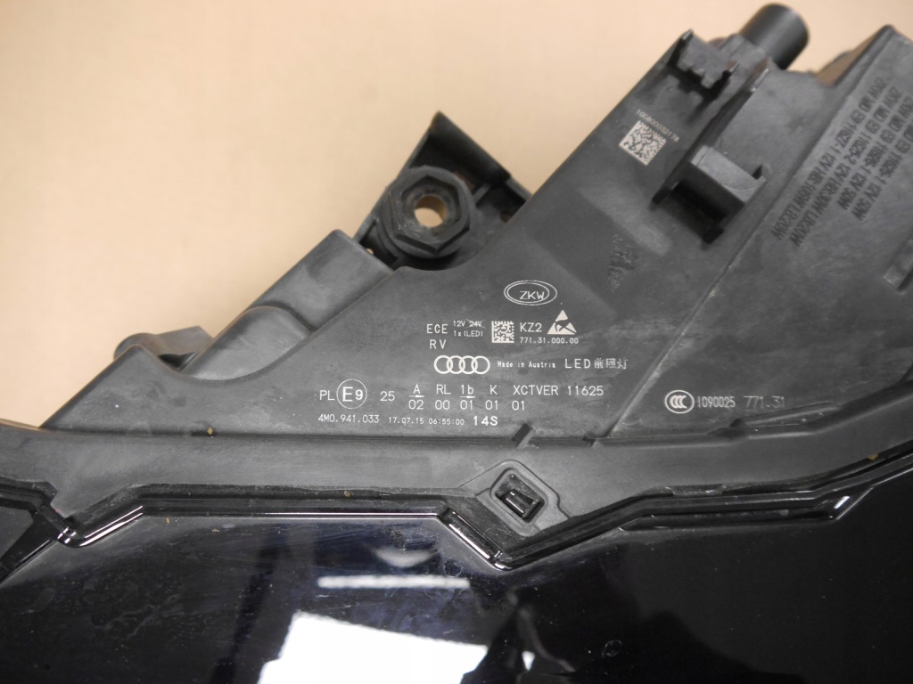 фото №3, Audi q7 4m лампа full led 4m0941033