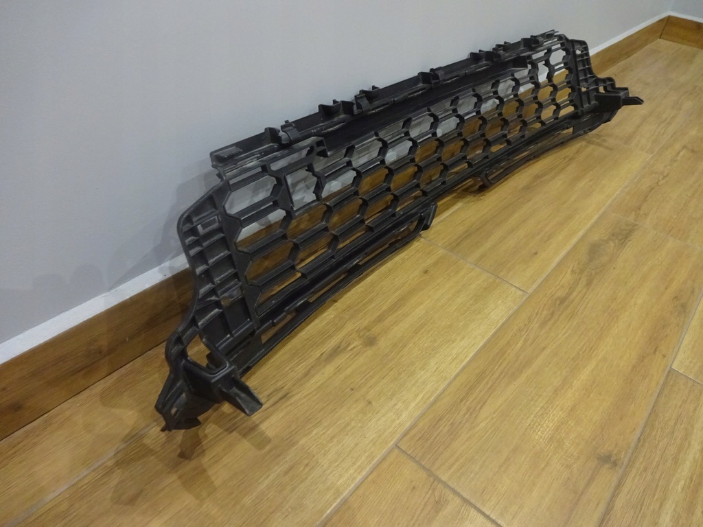 фото №6, Решётка бампер перед skoda kamiq