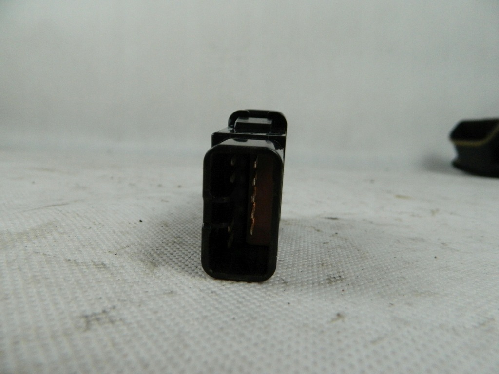 фото №9, Переключатель аварийных mazda premacy i 1999-04