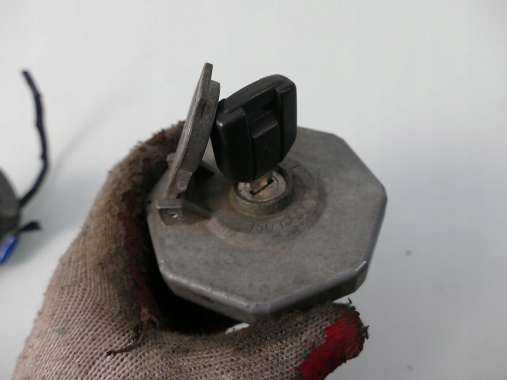 фото №8, Mitsubishi canter fuso замок зажигания ключ