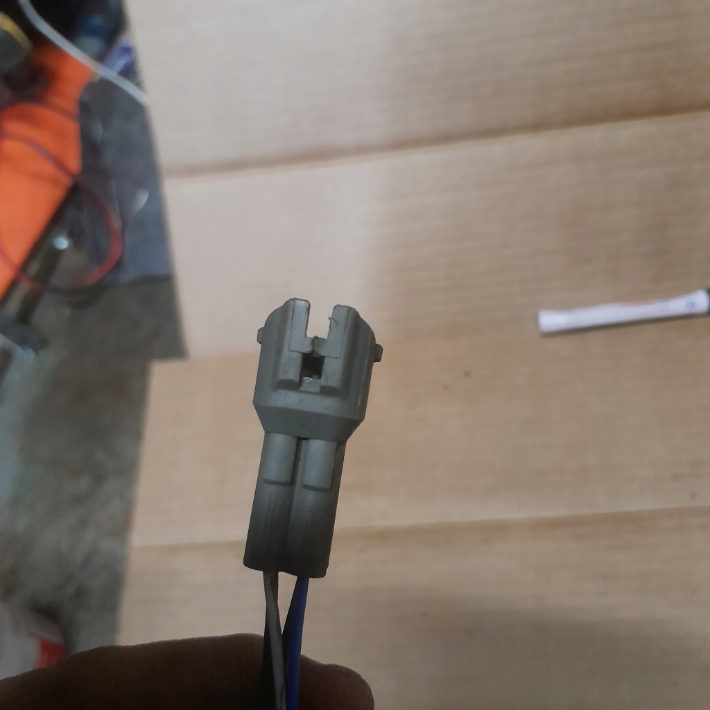 фото №1, Suzuki vitara i 1.6 8b колодка датчики