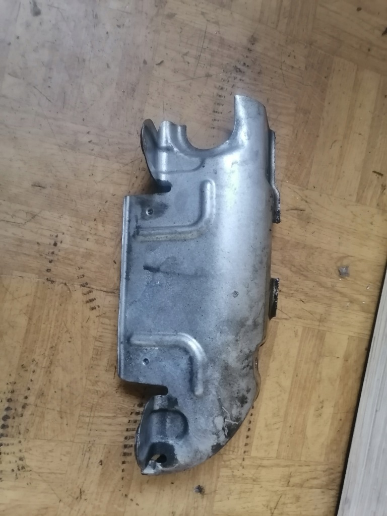фото №1, Захист колектор audi audi a6 c6 06e253037j