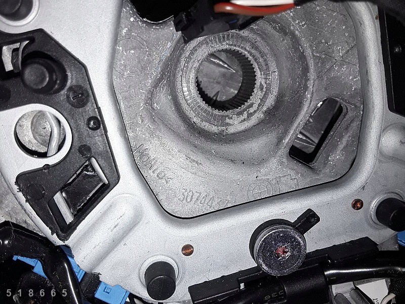 фото №9, 2012 bmw 1 series f20 воздуховод 3074437