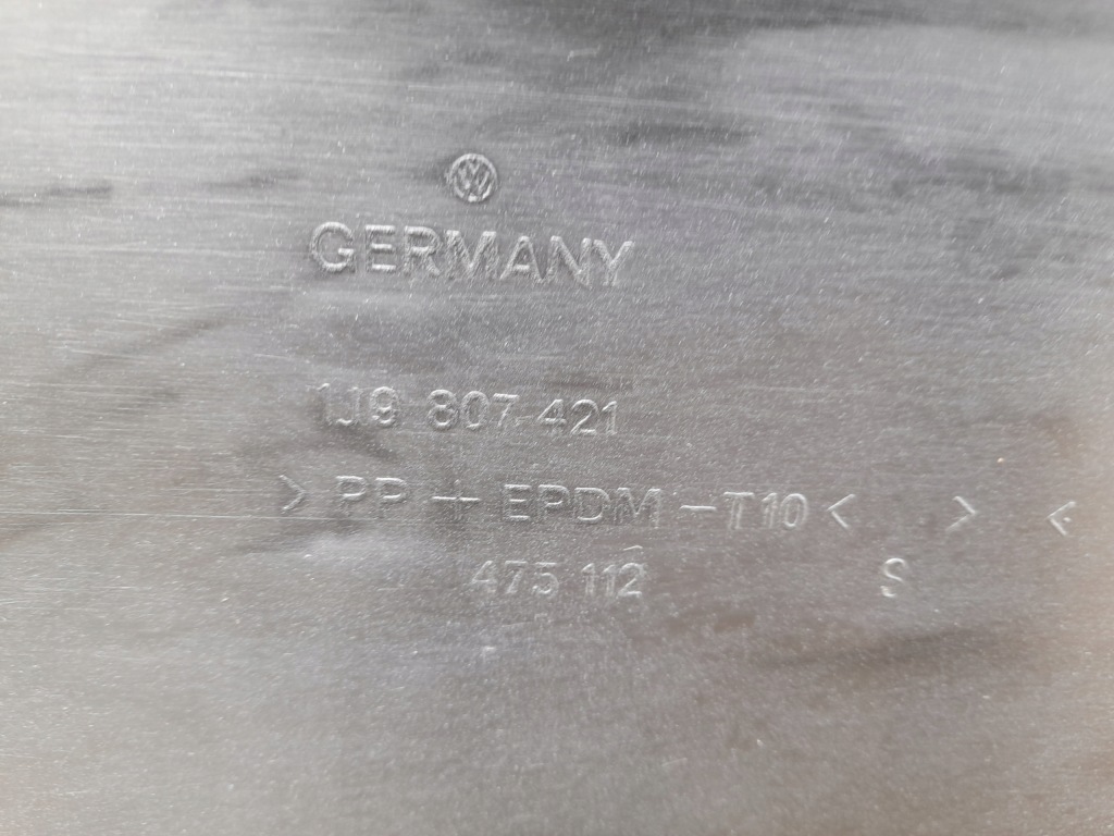 Бампер задній задні vw golf iv універсал 1j9 оригінал  новий Київ