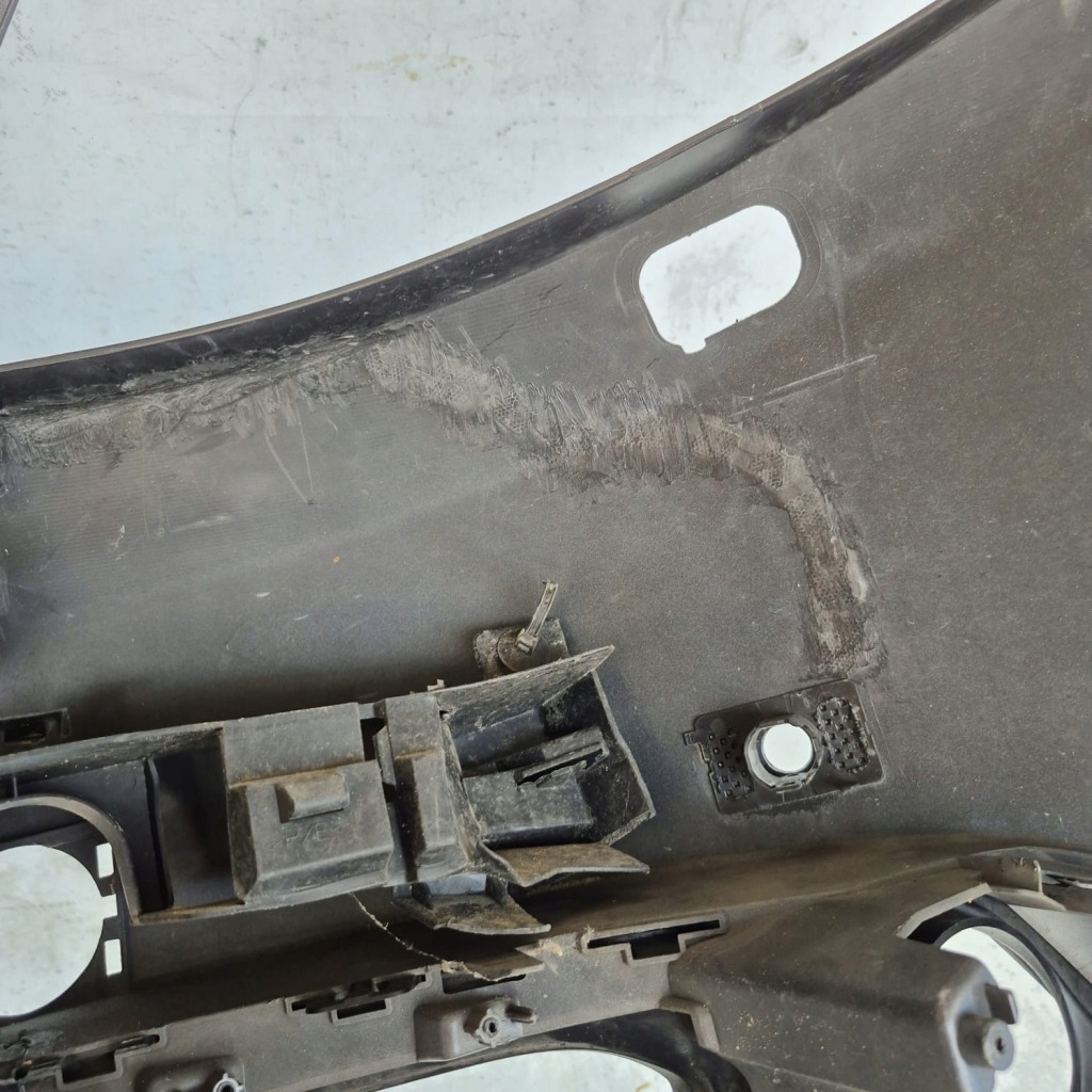 Renault scenic 3 3 рестайлинг  13-16 бампер перед передний pdc spr Доставка