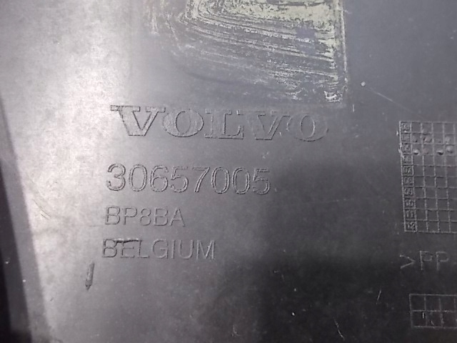 фото №12, Volvo s40 v50 04-07 бампер передній org na омивачі