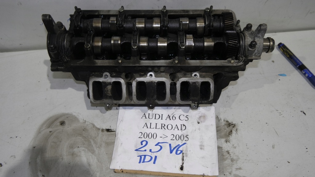 фото №1, Головка двигателя audi a6 c5 v6 2,5 tdi