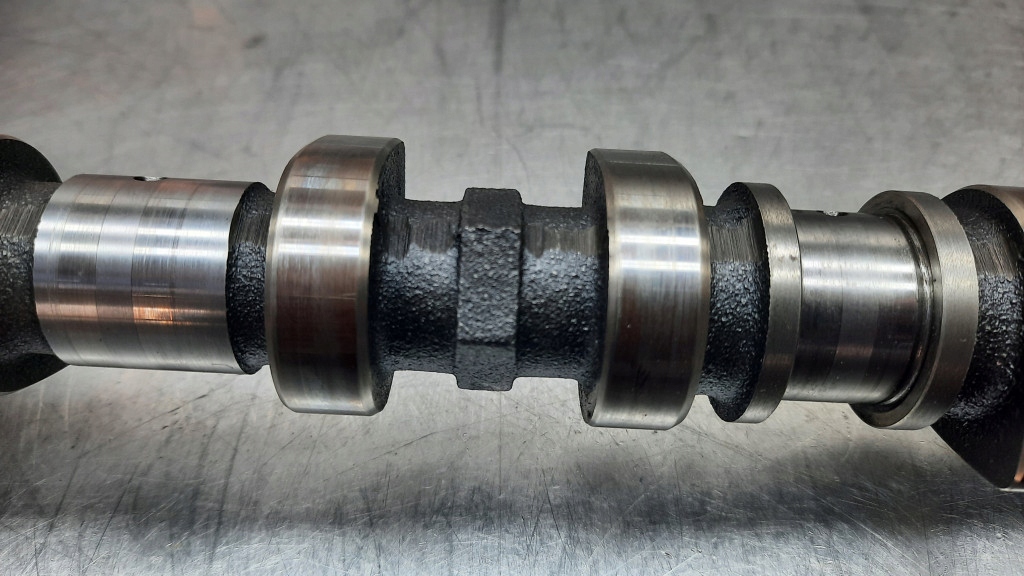 Вал распределительного вала r611051000 mercedes sprinter 2.2 cdi Оригинал