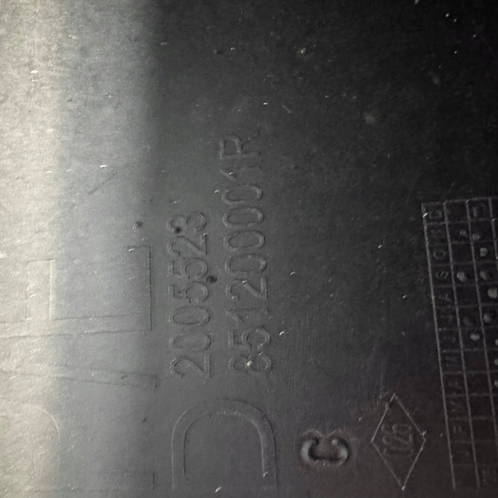 Renault master iii 2021 задня сторона ліва кутик бампера заднього 2005523 Недорого