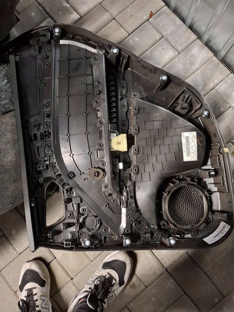 фото №2, Обивка дверь левый задняя renault captur ii 829a18015r