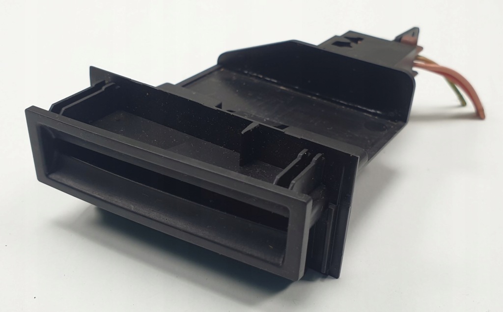 Купити Накладка заглушка peugeot 1007 9647541377