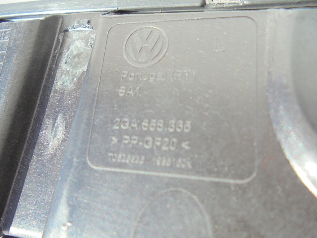 фото №9, Захист нижня панелі консолі volkswagen оригінальний номер 2ga858365