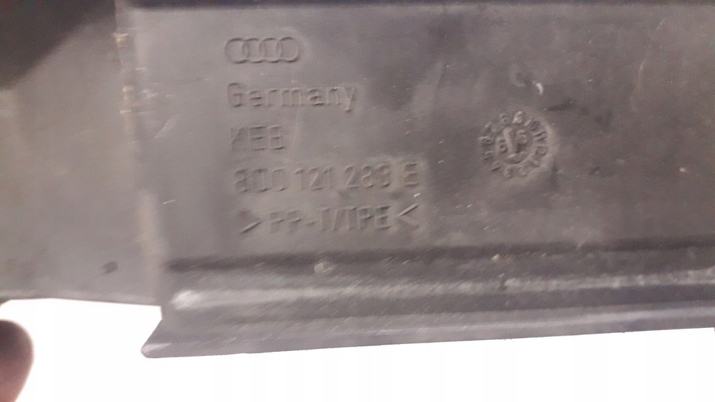 фото №9, Воздуховод воздуха audi a4 b5 левая 8d0121283e