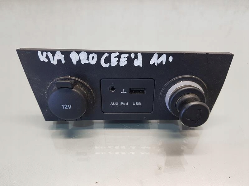 фото №1, Роз'єм 12v aux ipod usb pro ceed i 84617-1h570