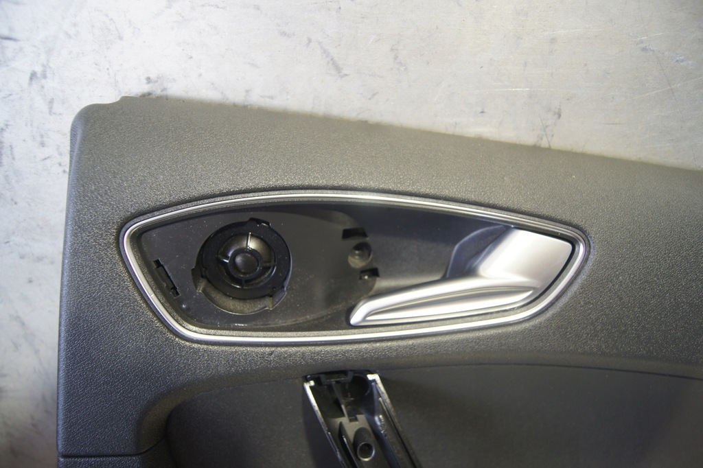 фото №7, Обшивка дверь правый задняя a1 8x 8x4868116