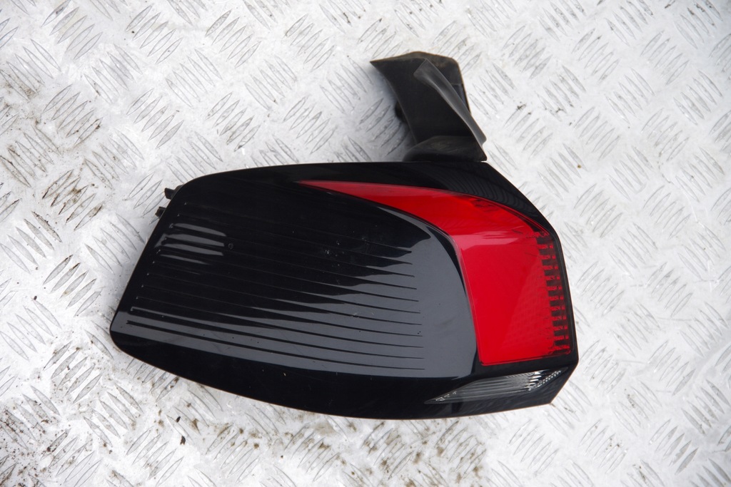 фото №5, Лампа задняя левая peugeot 5008 ii idealna