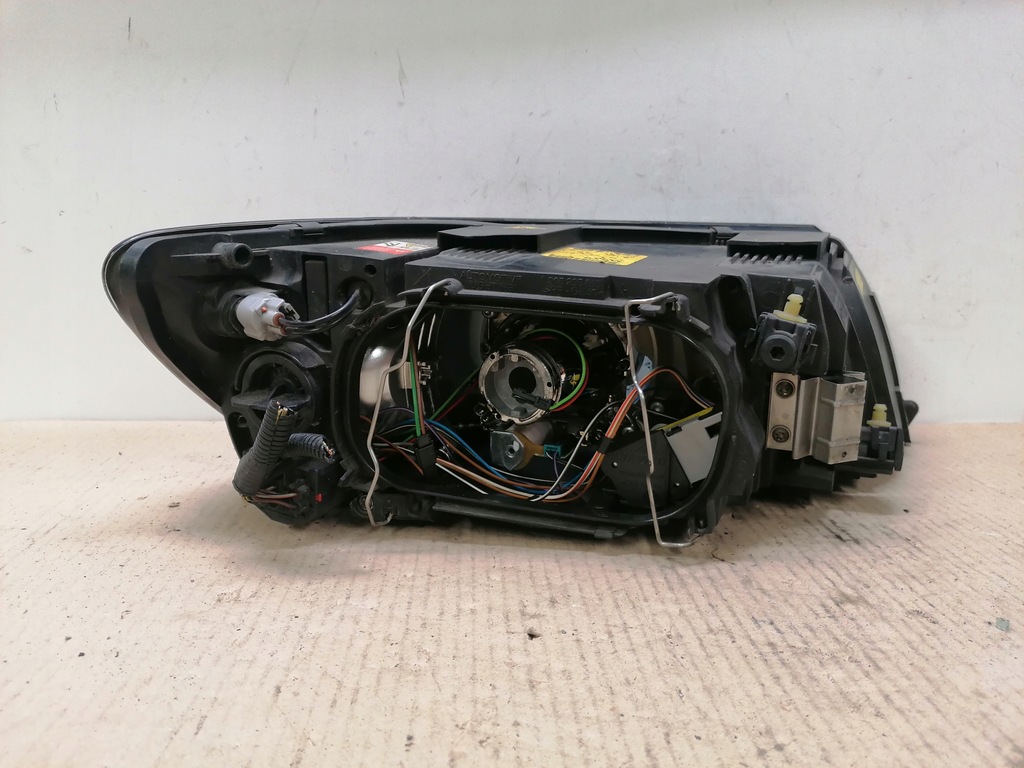 фото №7, Лампа перед левая ксенон volvo s40 ii v50 04-07