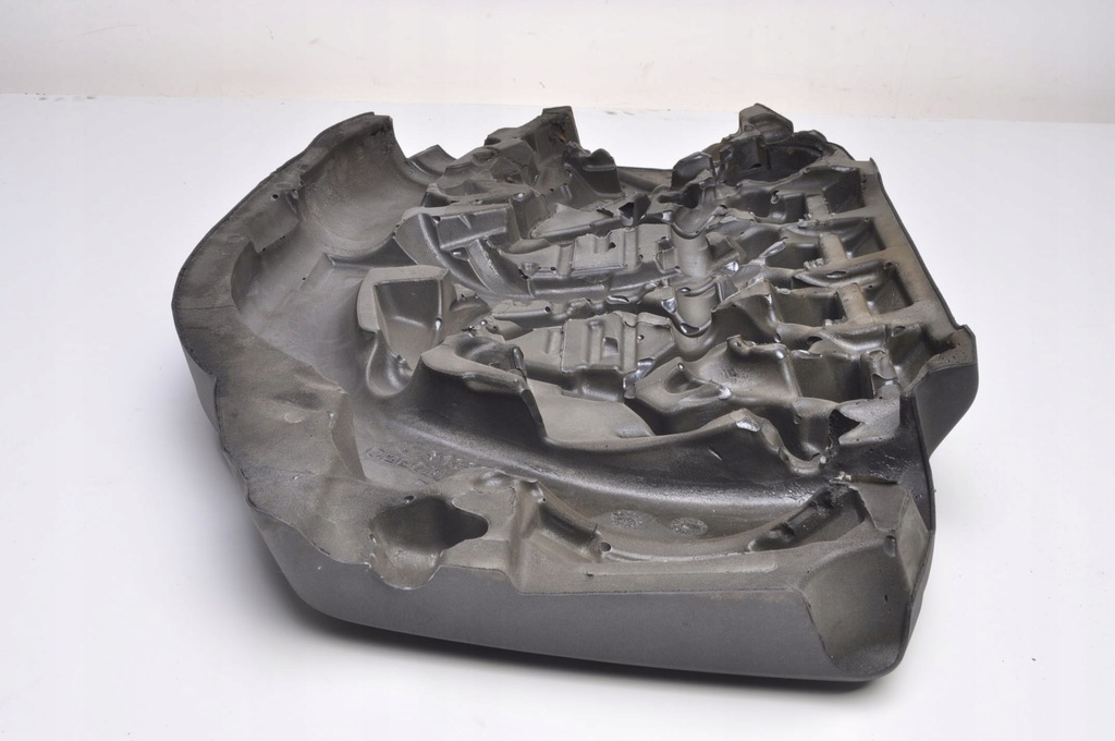 фото №9, Volvo s60 ii v60 xc70 ii 2.4 d5 215km защита крышка двигателя 31339884