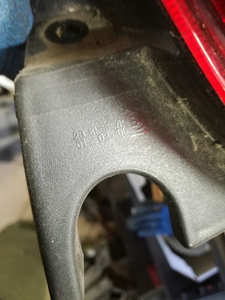 фото №8, Nissan juke f15 2010 - 2014 rok лампа задняя правая