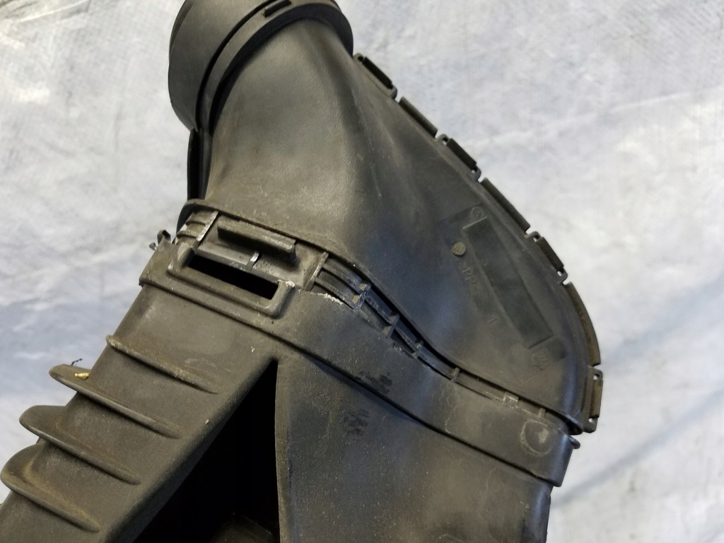 фото №7, Корпус фільтра повітря резонатор mercedes w203 clc 1.8 b