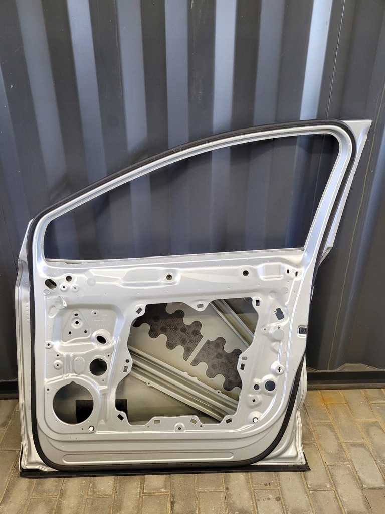 фото №7, Дверь передние правое правый перед skoda enyaq 5la 5la831312