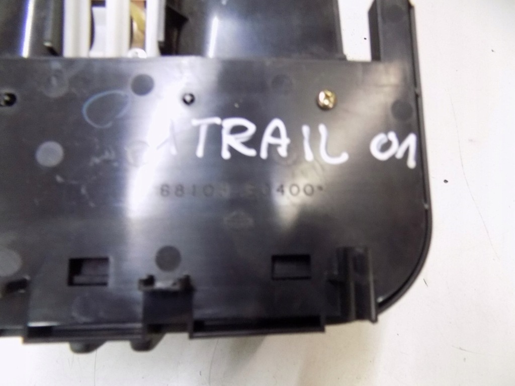 фото №6, Nissan x-trail t30 бардачок 68108eq400