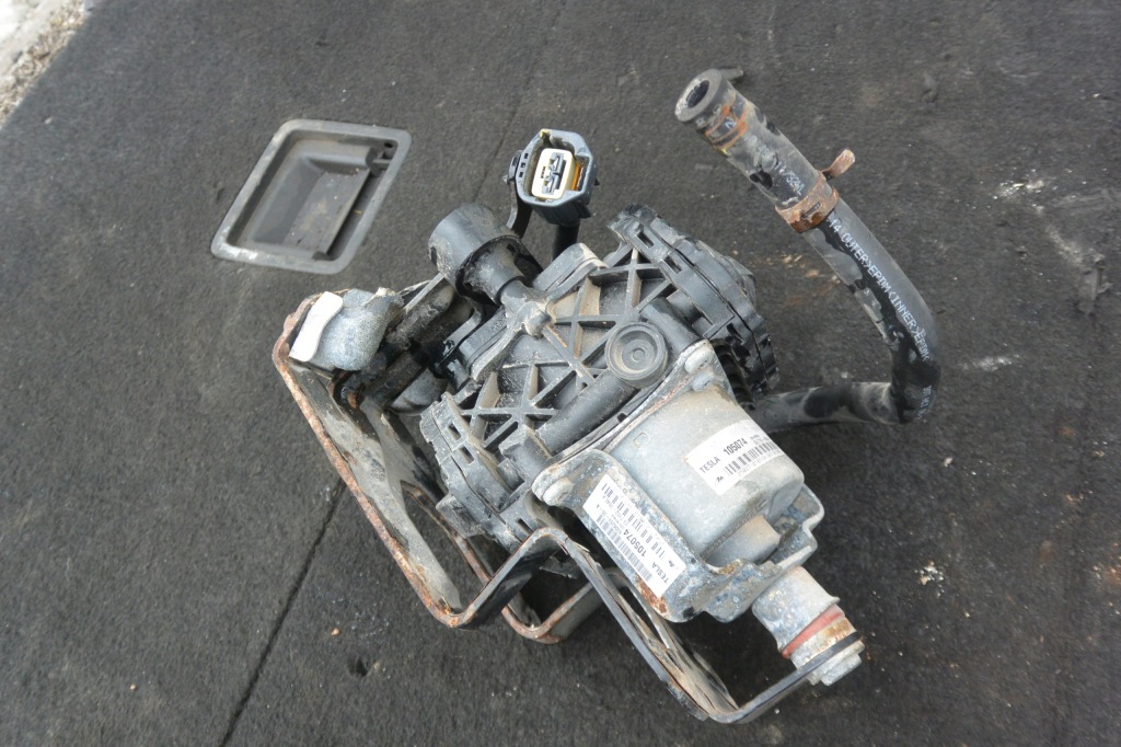 фото №12, Насос вакуумa вакуумная tesla model s 12-16