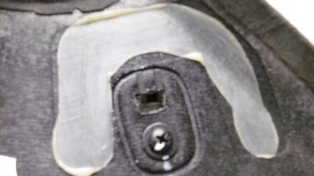 фото №3, Audi r8 420 06- защита обивка стойка 420867288b