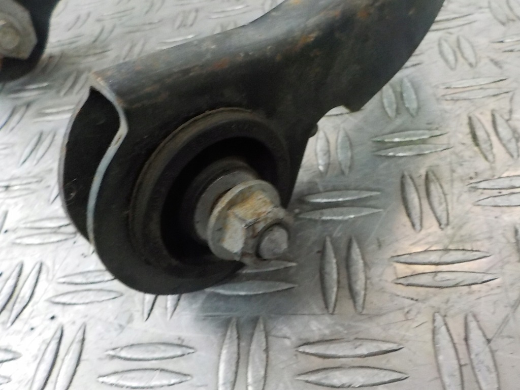 фото №7, Grand cherokee wk2 важіль верхній лівий перед