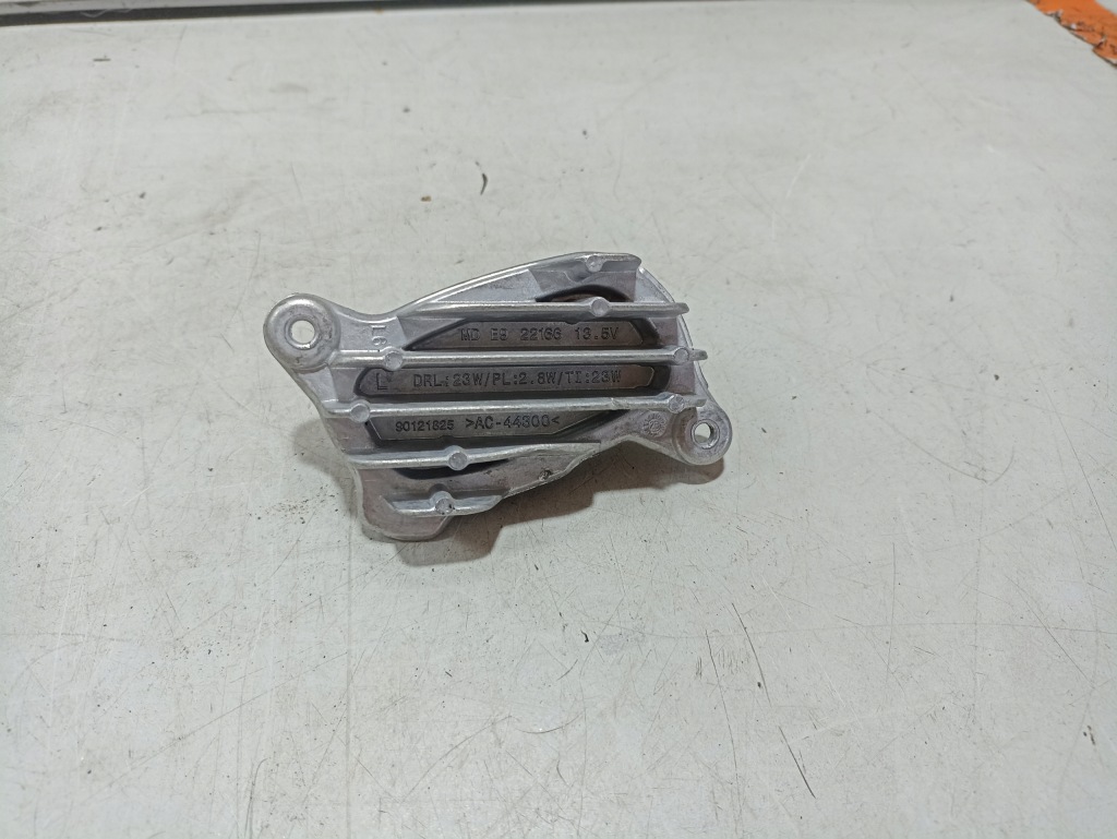 фото №1, Bmw 1 f40 модуль лампи 90121825