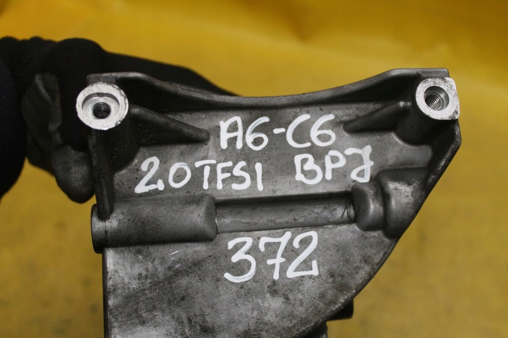 Кронштейн генератора 06d903143d bpj a6 c6 a4 2.0 tfsi Київ