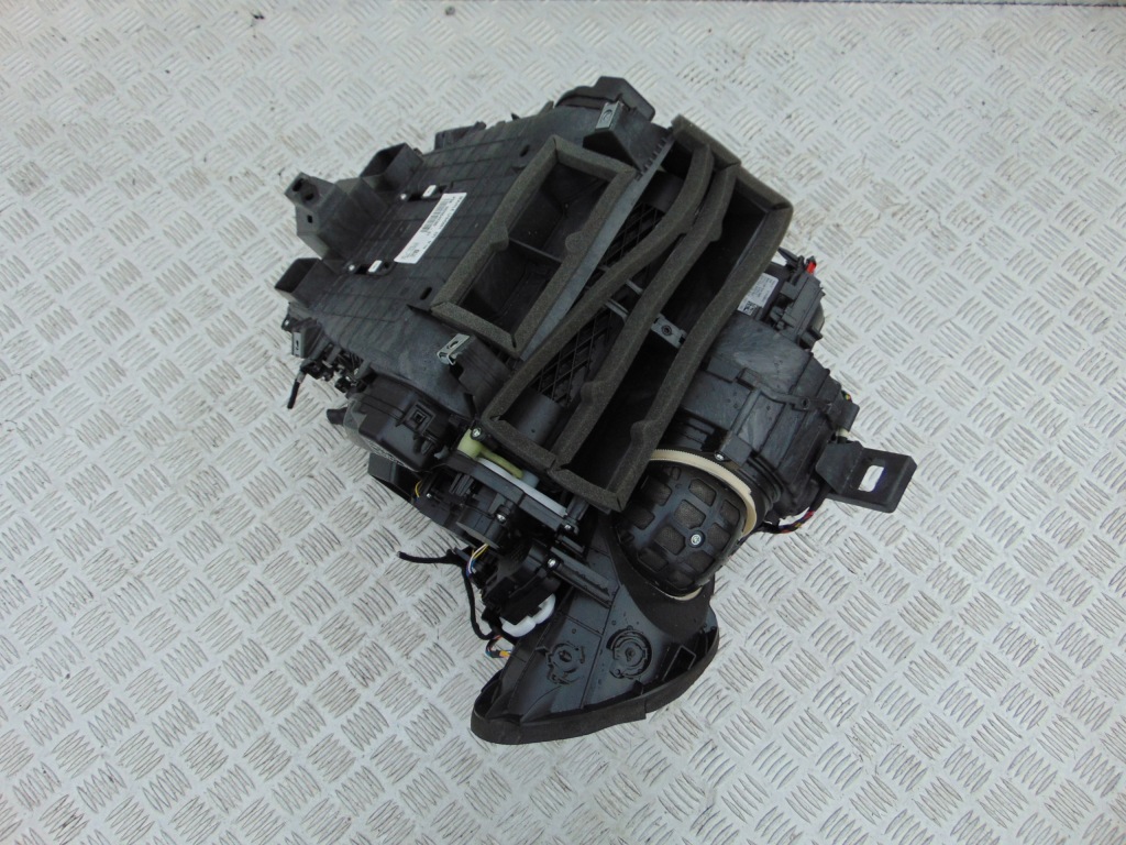 фото №1, Opel corsa f отопитель комплектная корпус 20-