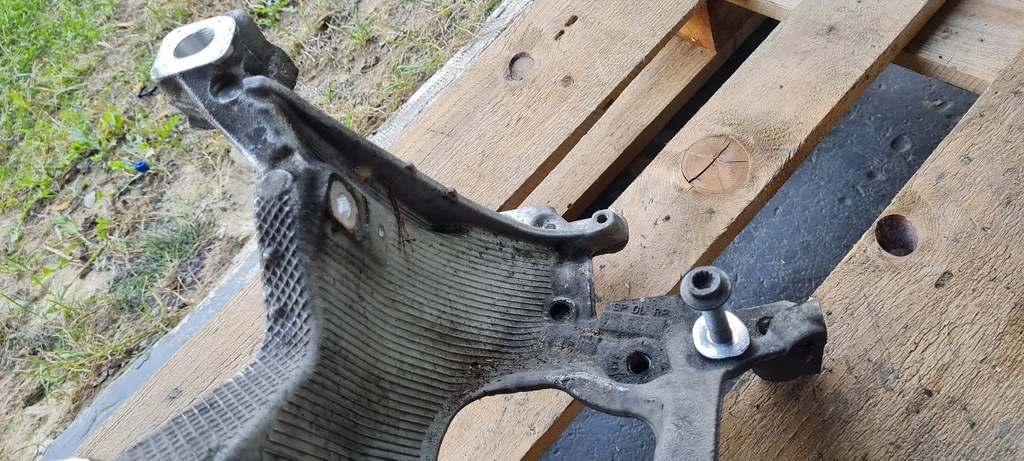 фото №14, A4 b9 8w кронштейн кронштейн кронштейн підрамник ліва лівий перед 8w0399295e a5 8w