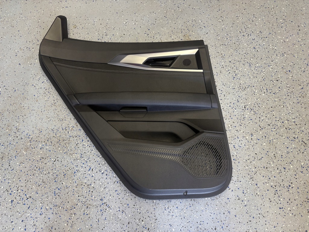 фото №1, Renault austral e-tech обшивка дверь левый задняя eu