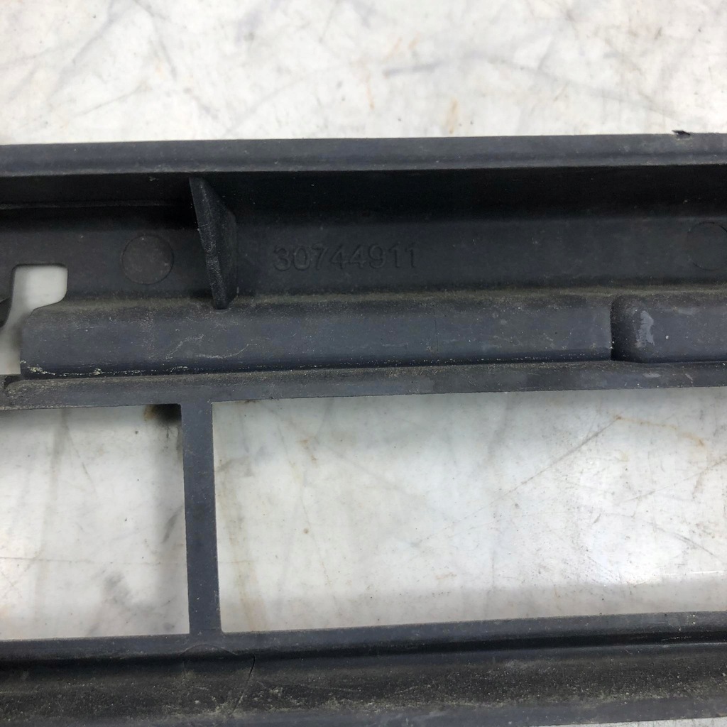 фото №3, Решітка решітка радіатора бампера v50 s40 ii