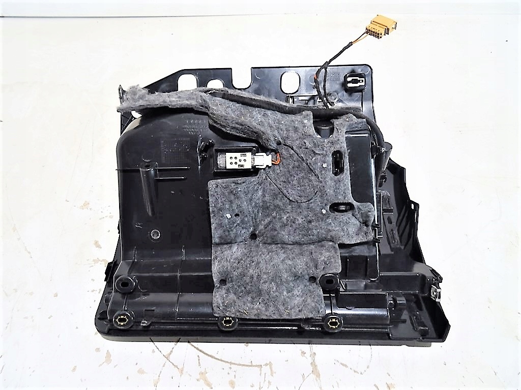 фото №6, Audi a4 a5 бардачок пассажира 8k1857035