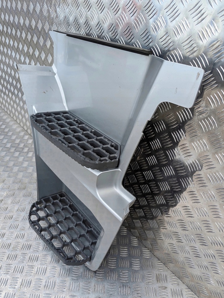 фото №3, Підніжка пороги scania r ntg