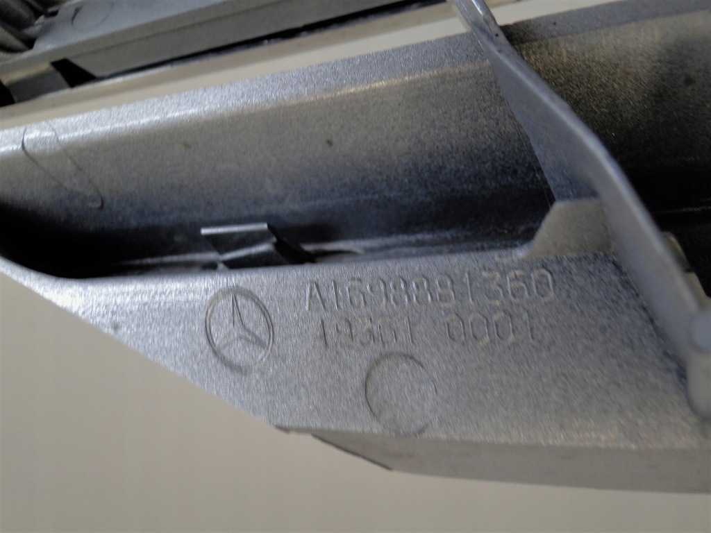 Mercedes a w169 169 рестайлінг  решітка радіатора решітка  avantgarde Ціна